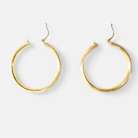 Etched 14k Gold Hoop Earrings - Picture 12 of 16